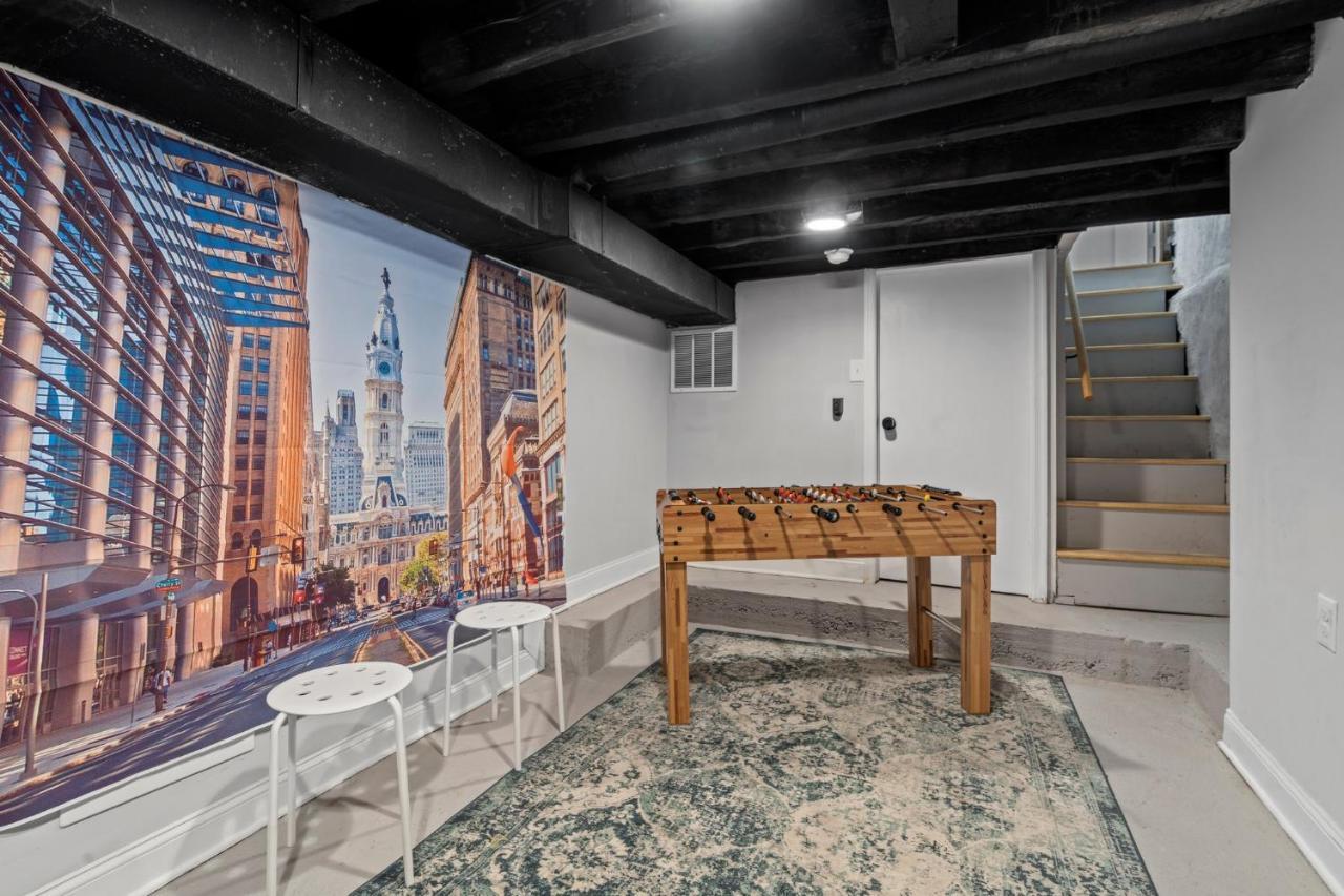 Casa de férias Modern & Comfy ~ 5* Location~gameroom~backyard Filadélfia